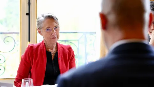 Remaniement ministériel : Elisabeth Borne a démissionné