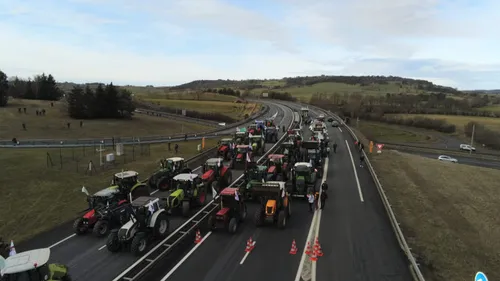 Agriculteurs : un blocage sur l'A72 jeudi