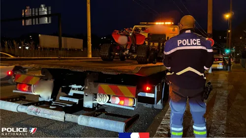 Saint-Etienne : 85 véhicules contrôlés la nuit dernière, 23...
