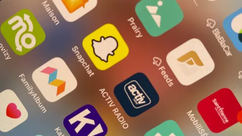 Ils dérobent 30 pots de peinture jaune sur un chantier, la commande...