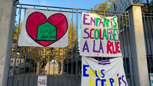 Une famille hébergée à l’école élémentaire des Frères Chappe 