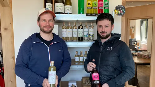 Maison 16 : "on fabriquait avec les copains une sapinette de...