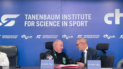 1 million d’euros pour le CHU : le propriétaire de l’ASSE fait un...