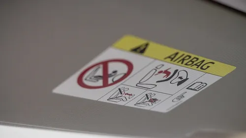 Airbags défectueux : Plus de 230 000 automobilistes doivent cesser...