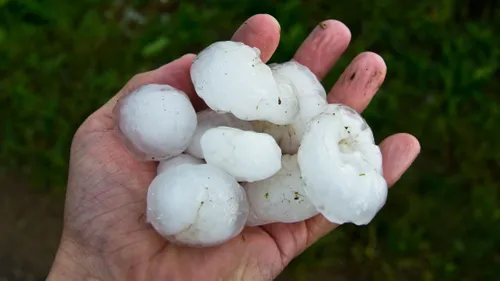 Attention, les grêlons sont de retour dans la Loire ce vendredi ! 