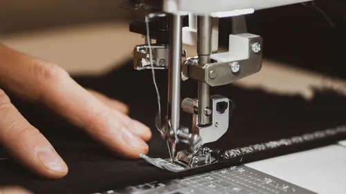 A Saint-Étienne, L’Expert de la Couture s'installe dans le secteur...