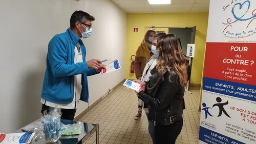 Pourquoi l'hôpital de Roanne a réinstauré le port du masque...