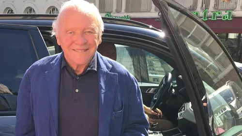 Anthony Hopkins aperçu en Auvergne-Rhône-Alpes