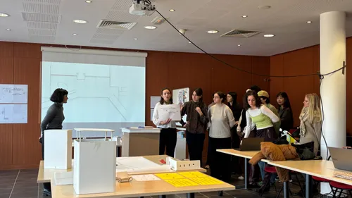 Des étudiants en design repensent les espaces extérieurs du CHU de...