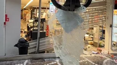 Rassemblements interdits, couvre-feu pour les mineurs... Le Préfet...