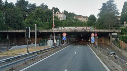 Saint-Etienne : le tunnel du rond-point fermé 4 nuits en direction...