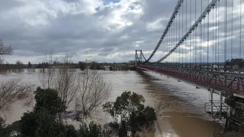 Inondations : le Préfet en visite à La Réole à la mi-journée pour...