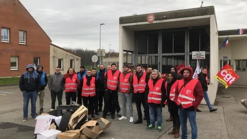 Longuenesse: Les surveillants pénitentiaires mobilisés, en soutien...