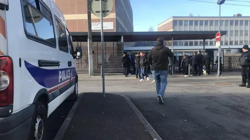 Saint-Omer : le collège de l'Esplanade confiné après le signalement...