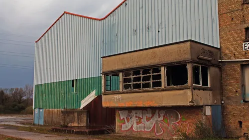 Grande Synthe: Le camp de la sècherie en cours d'évacuation 