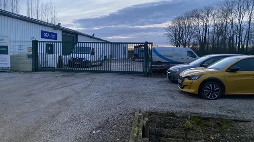 Thiennes: Un septuagénaire décède en tombant d'une nacelle 