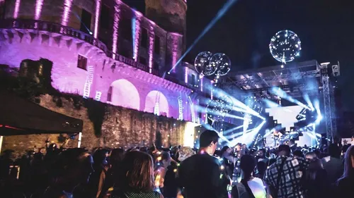 Lot-et-Garonne : mapping sur le château, show laser, musique... les...