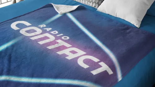 GAGNEZ VOTRE PLAID AUX COULEURS DE RADIO CONTACT !