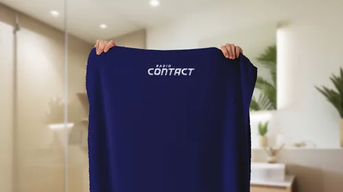 GAGNEZ VOTRE SERVIETTE DE BAIN AUX COULEURS DE RADIO CONTACT !
