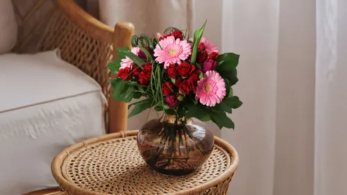 GAGNEZ VOTRE BOUQUET DE FLEURS AVEC FLORAJET.COM  POUR LA SAINT...