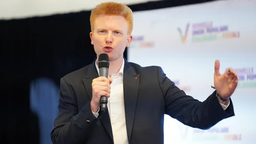 Affaire Adrien Quatennens : son épouse dénonce des "violences...