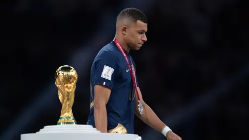 Le discours de Mbappé à la mi-temps d'Argentine-France : "c'est une...