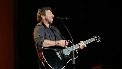 Patrick Bruel "encore une fois" en tournée