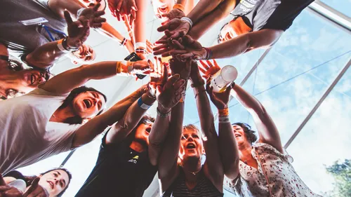 Musique, tapas, bière locale, rencontre avec les pompiers...  ODP...