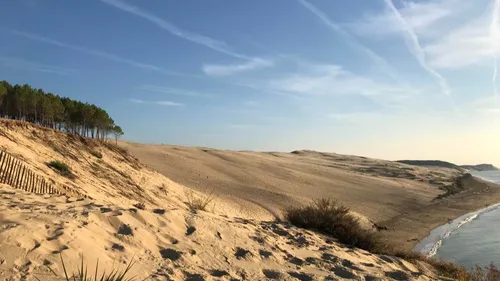 La Dune du Pilat a gagné un mètre en un an, mais n'est toujours pas...
