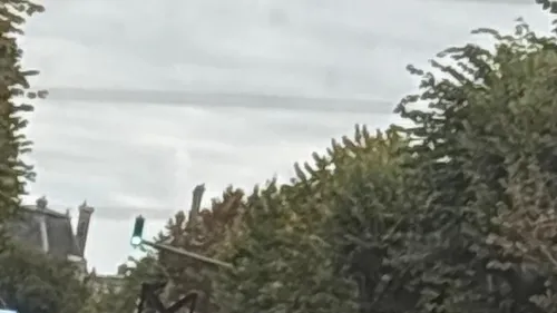 Une voiture sur le flanc après une collision