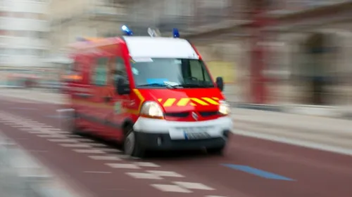 Un automobiliste renverse une grand-mère et son petits-fils en...