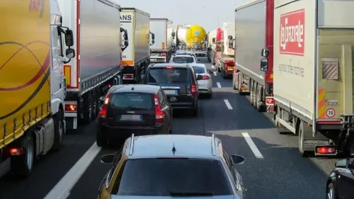 Hauts-de-France : une opération escargot des transporteurs routiers...