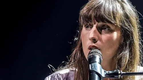 La chanteuse Juliette Armanet en showcase gratuit vendredi prochain...