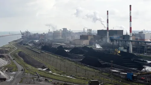 Arcelor : Deux ouvriers incommodés après une fuite de produit toxique