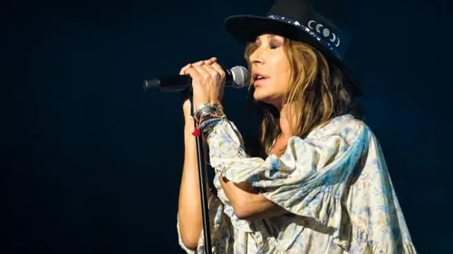 Zazie : elle annonce son retour imminent en vidéo !