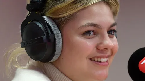 Louane s'adresse à sa fille Esmée sur son nouvel album