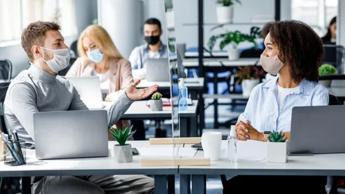 Covid-19: La fin du protocole sanitaire en entreprise actée pour...