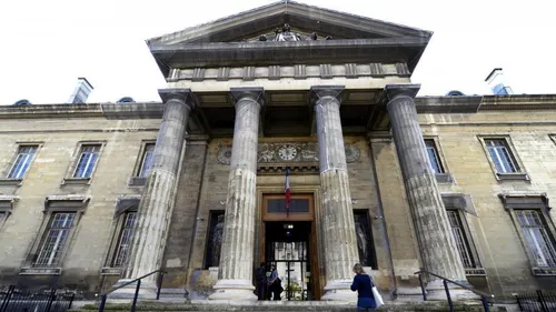 Meurtrier présumé: Il tente de tuer son compagnon de cellule. 