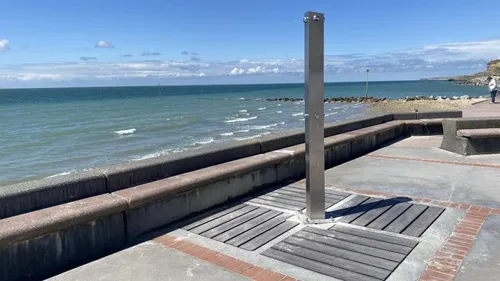 Sécheresse:  L'eau des douches de plage coupée à Wimereux