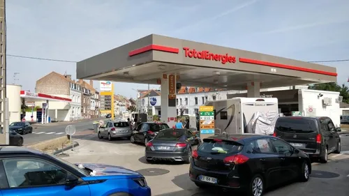 Carburants: L'aide de l'Etat et celle de TotalEnergies baissent ce...