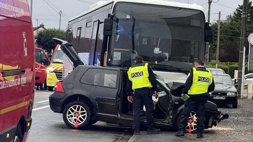 Nord : deux blessés graves dans un accident entre un car scolaire...