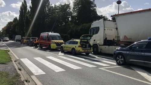 Un piéton en urgence absolue après avoir été renversé par un...