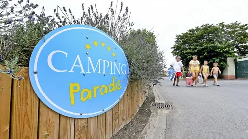 Merville : Camping Paradis cherche 250 saisonniers !