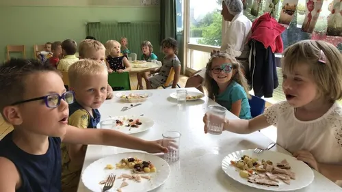 Hazebrouck: Des menus modifiés, à la cantine, pour faire des...