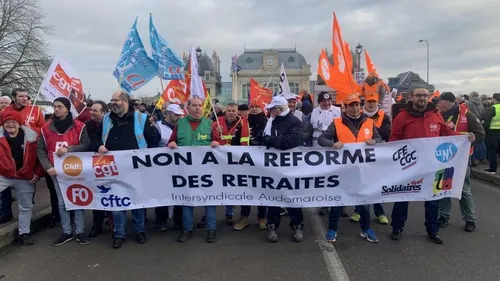 Retraites: 10ème journée de mobilisation ce mardi sous haute...