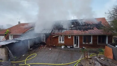 Bourthes: 2 maisons mitoyennes détruites par un incendie