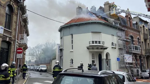 Malo: Une toiture s'embrase, rue Belle Rade