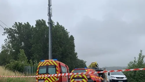 Un ouvrier meurt en tombant d'une antenne téléphonique