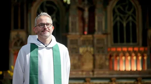 Le prêtre d’Avesnes-sur-Helpe, visé par une plainte pour agression...