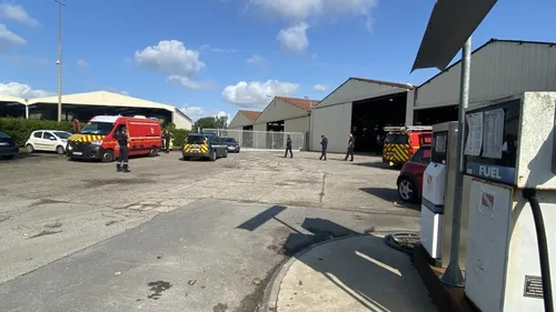 Steenwerck: Un homme chute d'un toit en tentant de sauver un chat 